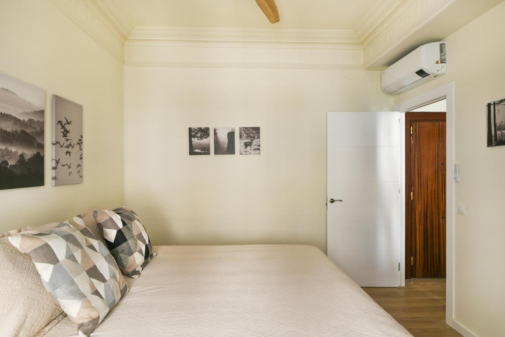 Victoria Apartment City Center Malaga Bagian luar foto